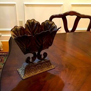 Elegant Bronze Decorative Planter